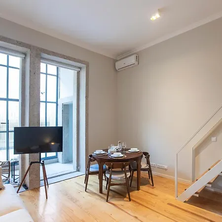 Apartment Almada 151