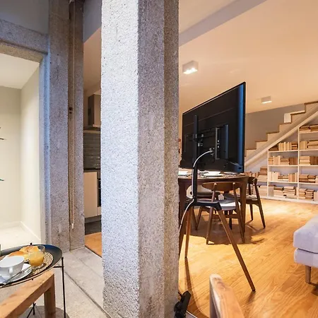 Apartment Almada 151